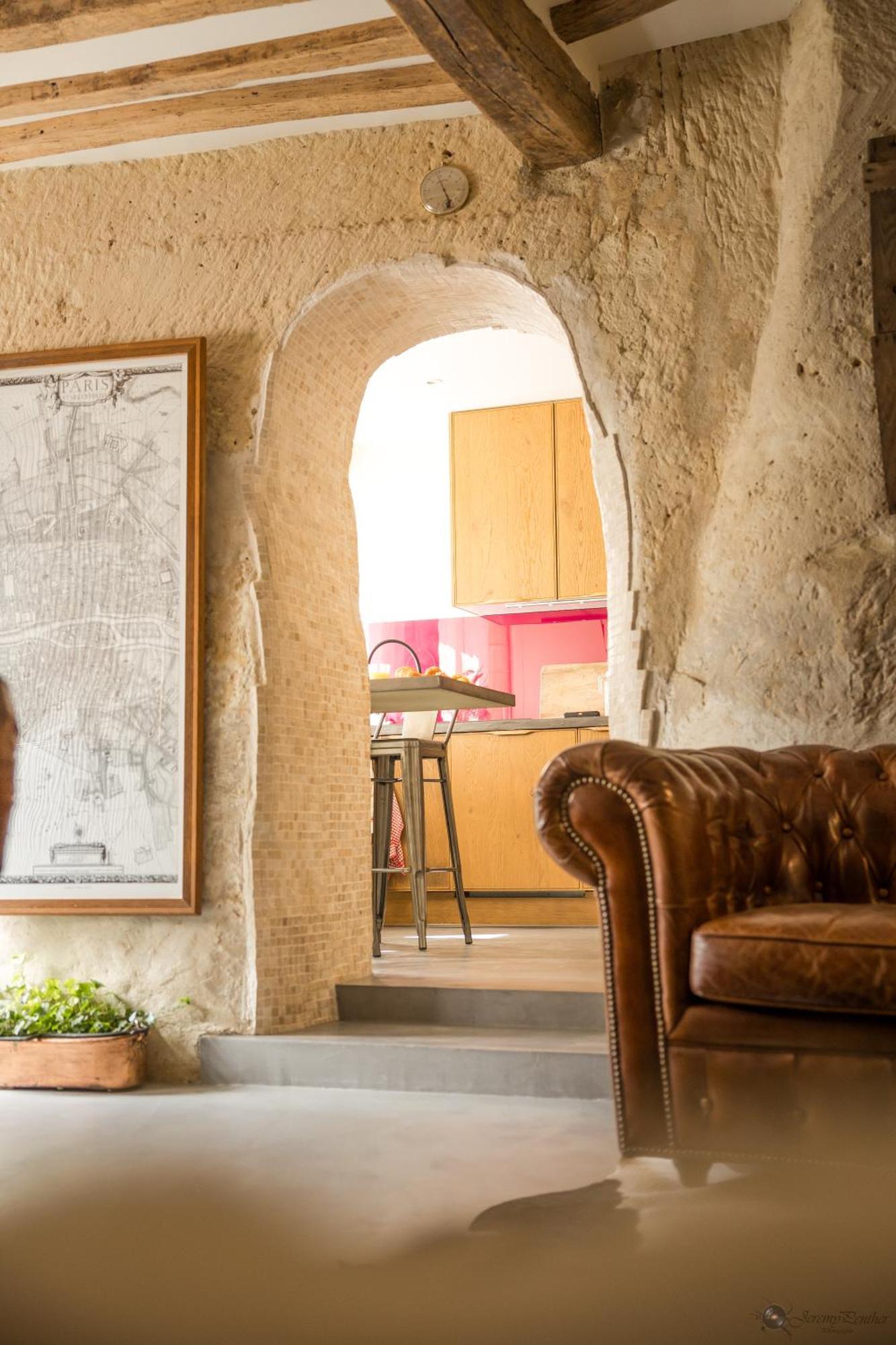 Chez Millouz - Triplex Semi-Troglodyte Lägenhet Pontoise Exteriör bild